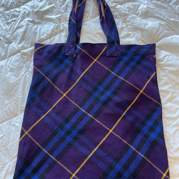 Burberry Detachable Sleeve Puffer Jacket in Black, Size Small - Picture 9 of 9